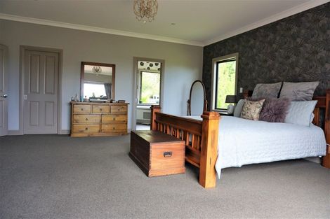 Photo of property in 207 Takapu Road, Manakau, Levin, 5573