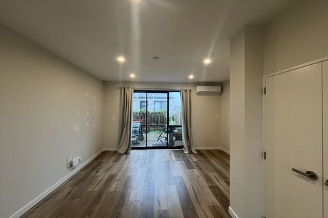 Photo of property in 3/86 Fred Taylor Drive, Westgate, Auckland, 0814