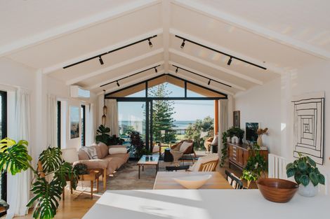 Photo of property in 1/15 Edinburgh Street, Waihi Beach, 3611