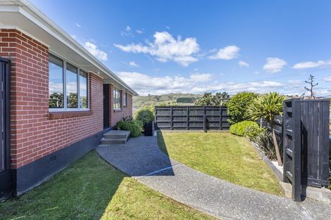 Photo of property in 18 Kapekape Place, Pukerua Bay, 5026