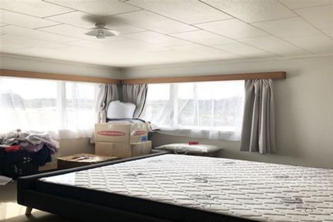 Photo of property in 75 Larnoch Road, Henderson, Auckland, 0610