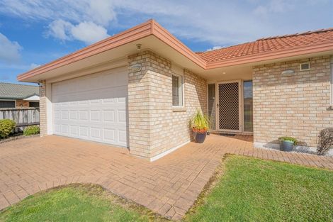 Photo of property in 39 Starlight Cove, Hobsonville, Auckland, 0618