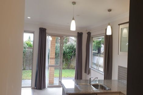 Photo of property in 33 Thomas Moore Place, Pukekohe, 2120