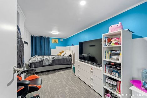 Photo of property in 2/6 Makora Road, Massey, Auckland, 0614