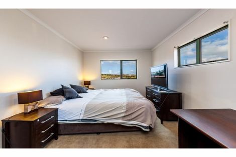 Photo of property in 19 Midshipman Court, Gulf Harbour, Whangaparaoa, 0930
