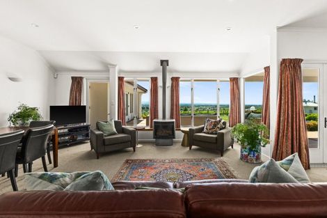 Photo of property in 306 Te Mata Road, Havelock North, 4294