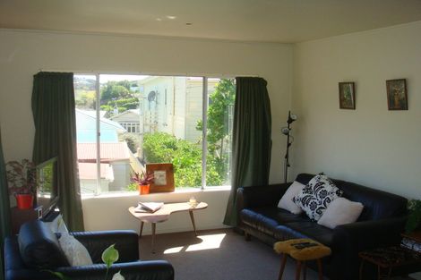 Photo of property in 2 Overtoun Terrace, Hataitai, Wellington, 6021