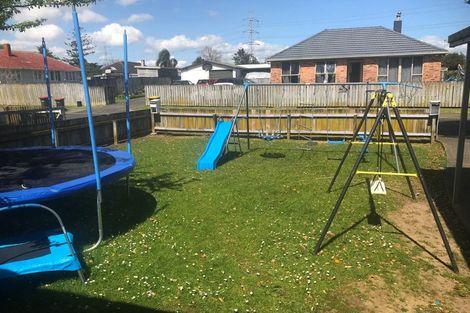 Photo of property in 22 Waipapa Crescent, Otara, Auckland, 2023