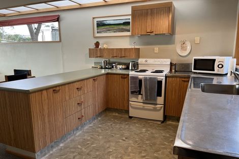 Photo of property in 4 Margate Avenue, Broad Bay, Dunedin, 9014