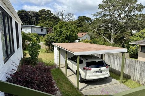 Photo of property in 4 Thistledew Place, Bayview, Auckland, 0629