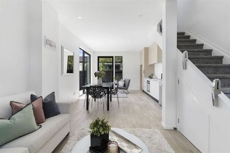 Photo of property in 40b Kenderdine Road, Papatoetoe, Auckland, 2025