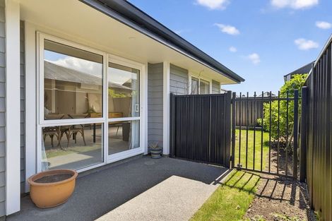 Photo of property in 9/64 Port Hills Road, Heathcote Valley, Christchurch, 8022