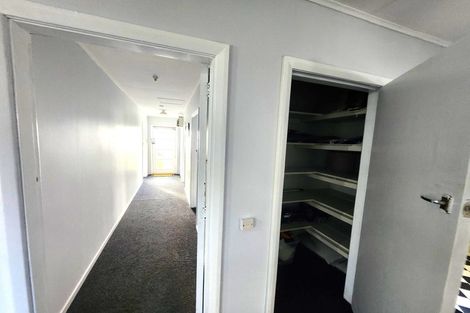 Photo of property in 2 Tawhiti Road, Hawera, 4610