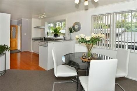 Photo of property in 6 William Souter Street, Forrest Hill, Auckland, 0620