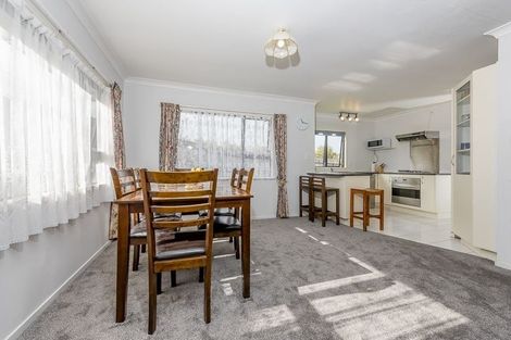 Photo of property in 87a Triangle Road, Massey, Auckland, 0614