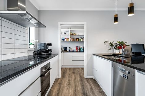 Photo of property in 13/15 Onukutara Place, Huntington, Hamilton, 3281