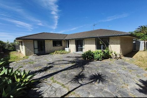 Photo of property in 10 Summerland Drive, Henderson, Auckland, 0612