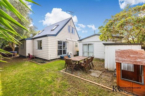 Photo of property in 2/100 Beach Road, Pahurehure, Papakura, 2113