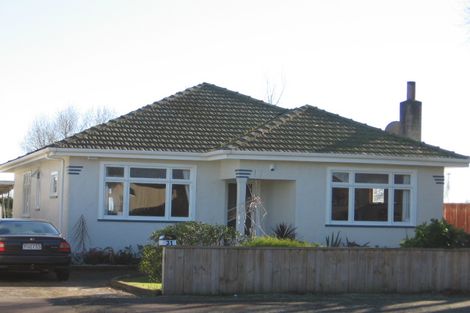 Photo of property in 31 Edgeware Road, Palmerston North, 4410