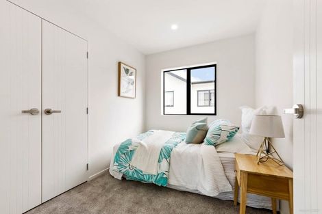 Photo of property in 17a Granville Drive, Massey, Auckland, 0614