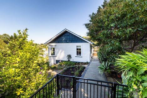 Photo of property in 4a Hooker Avenue, Hospital Hill, Napier, 4110
