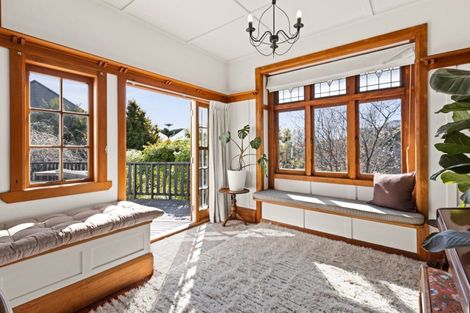 Photo of property in 21 Coleman Terrace, Bluff Hill, Napier, 4110