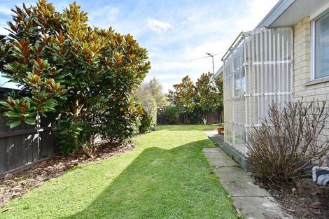 Photo of property in 1/17 Nyoli Street, Northcote, Christchurch, 8052