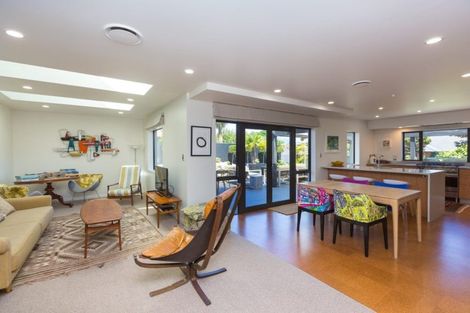 Photo of property in 5-7 Adam Lile Drive, Highlands Park, New Plymouth, 4312