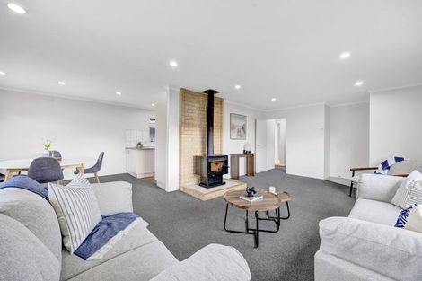 Photo of property in 55 Grey Street, Normanby, Hawera, 4614