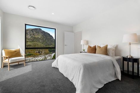 Photo of property in 6 Powder Terrace, Arthurs Point, Queenstown, 9371