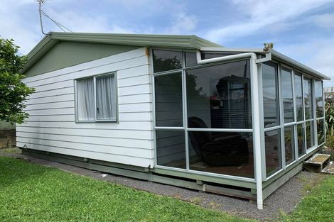 Photo of property in 2/5 Rainsford Street, Moturoa, New Plymouth, 4310