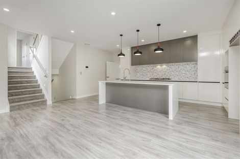 Photo of property in 14 Frazen Avenue, Papakura, 2110