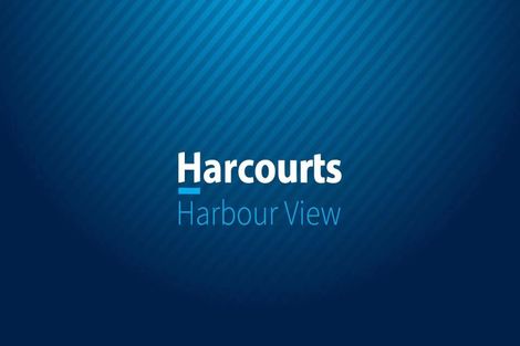 Photo of property in 11 Lewis Younie Road, Kumeu, 0810