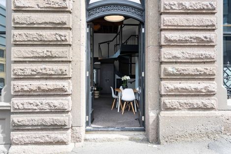 Photo of property in 2/5 Jetty Street, Dunedin Central, Dunedin, 9016