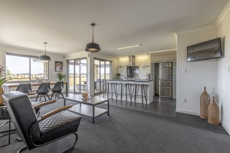 Photo of property in 85 Pukepapa Road Extn, Bulls, Marton, 4789