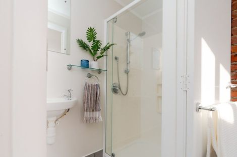 Photo of property in 9 Royal Street, Berhampore, Wellington, 6023