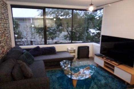 Photo of property in 2/2 Oriental Terrace, Mount Victoria, Wellington, 6011