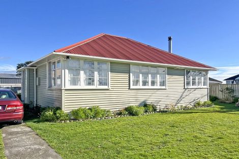 Photo of property in 4 Thames Street, Roslyn, Palmerston North, 4414