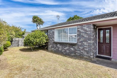Photo of property in 2 Beachwater Grove, Paraparaumu Beach, Paraparaumu, 5032