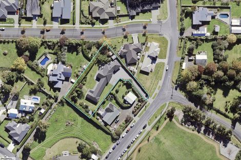 Photo of property in 52 School Road, Riverhead, 0820