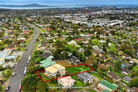 Photo of property in 15 Target Road, Totara Vale, Auckland, 0629