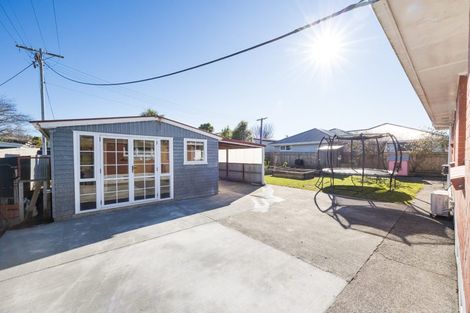 Photo of property in 86 Lethbridge Street, Feilding, 4702