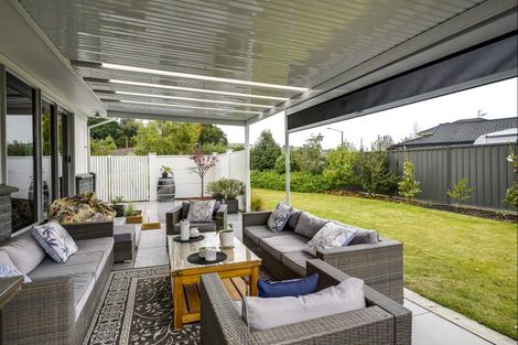 Photo of property in 9 Lowther Place, Taradale, Napier, 4112