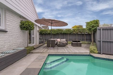 Photo of property in 23 Delaware Crescent, Russley, Christchurch, 8042