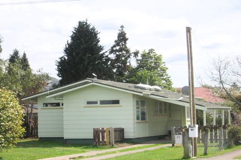 Photo of property in 24 Kawaha Point Road, Fairy Springs, Rotorua, 3015