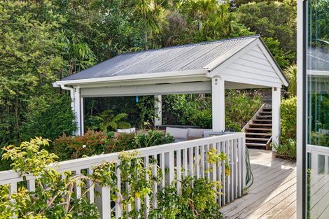 Photo of property in 8 Robertson Street, Russell, 0202