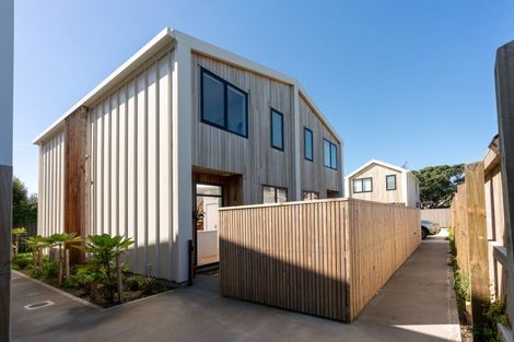 Photo of property in 16b Inglis Street, Seatoun, Wellington, 6022