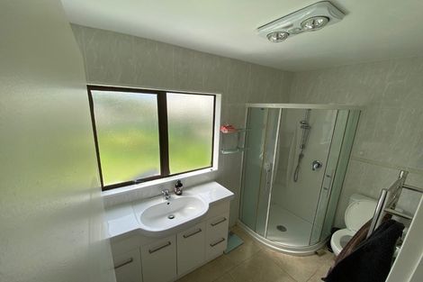 Photo of property in 8b Greenstone Place, Clover Park, Auckland, 2019