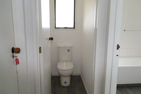 Photo of property in 2/68 Sabys Road, Halswell, Christchurch, 8025