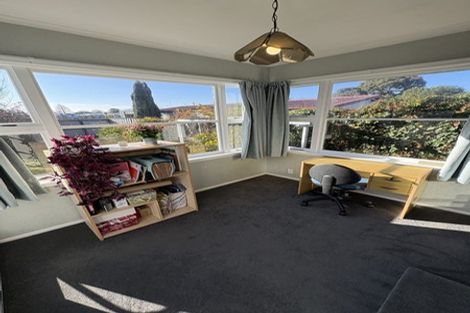 Photo of property in 42 Greendale Avenue, Avonhead, Christchurch, 8042